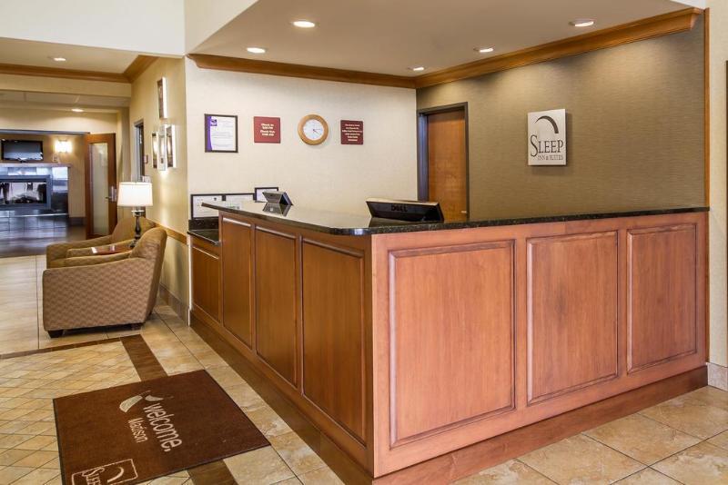 Mainstay Suites Madison - Monona Kültér fotó