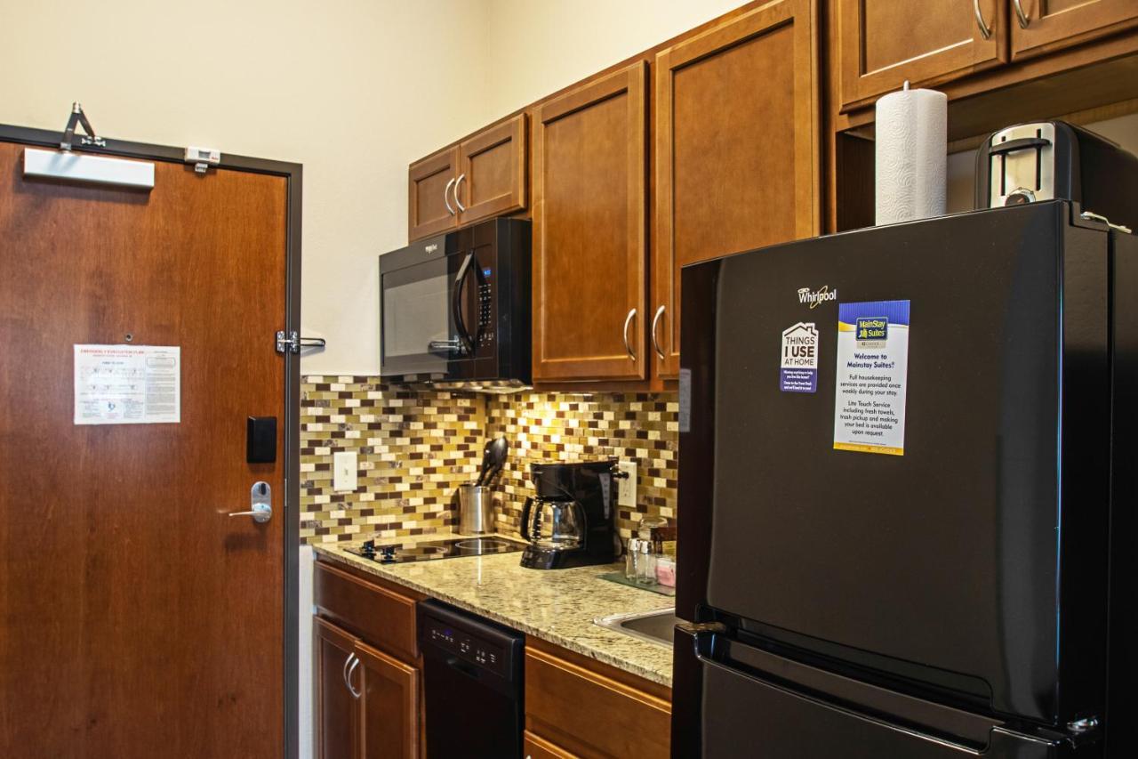 Mainstay Suites Madison - Monona Kültér fotó